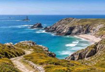 Webcam baie des trépassés : images live et secrets d’un lieu mythique webcam baie des trépassés